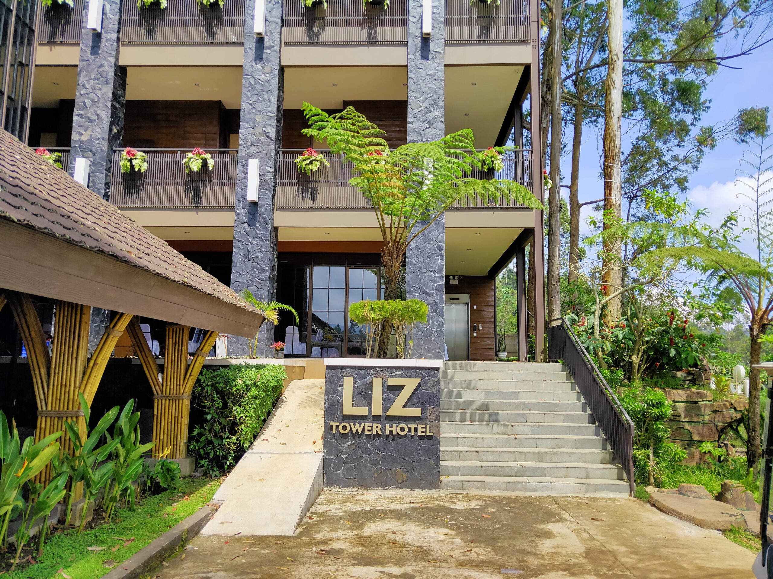 Liz Tower Hotel - Gambar 8