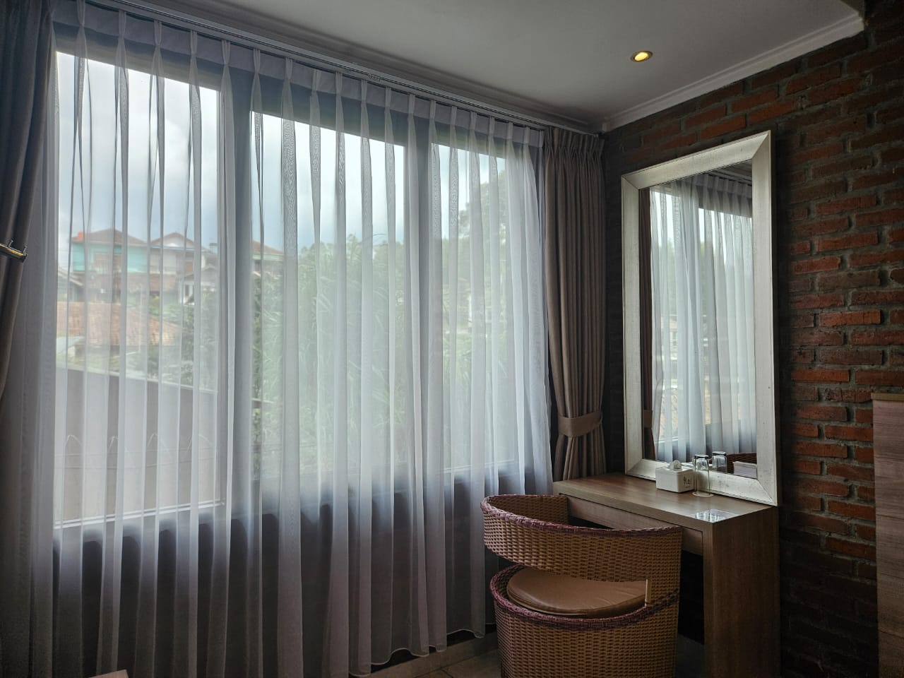 Deluxe Hotel - Gambar 8