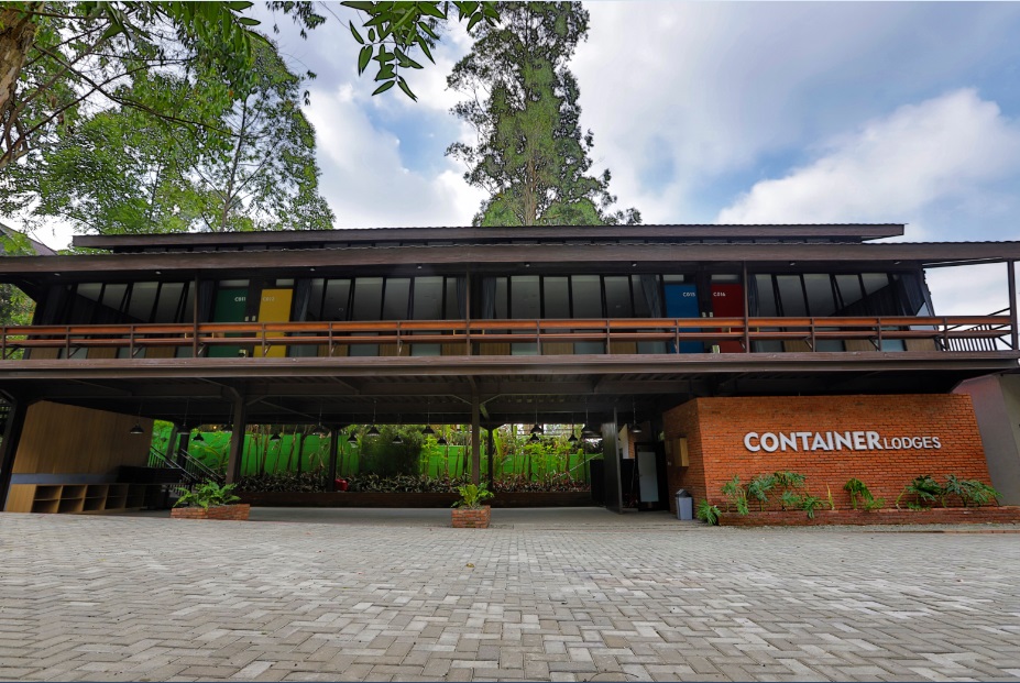 Container Lodge