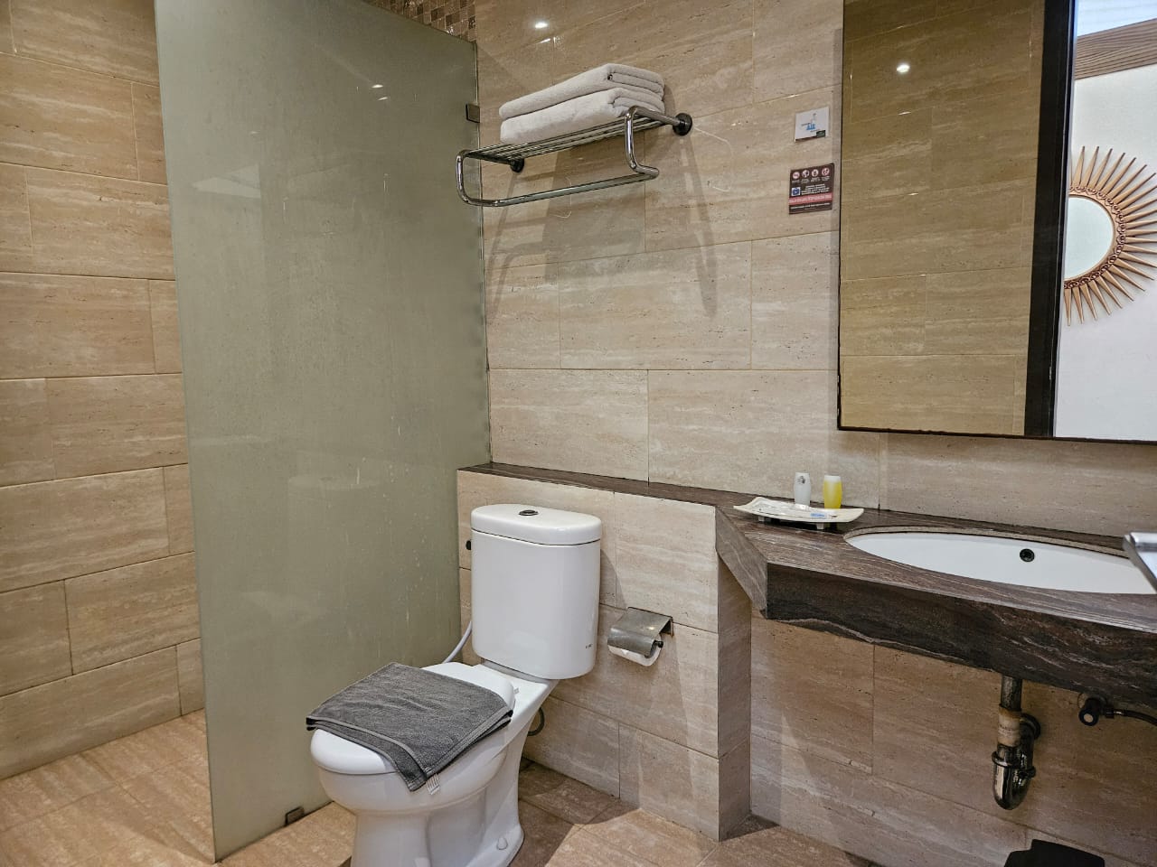 Suite Glamping - Gambar 12